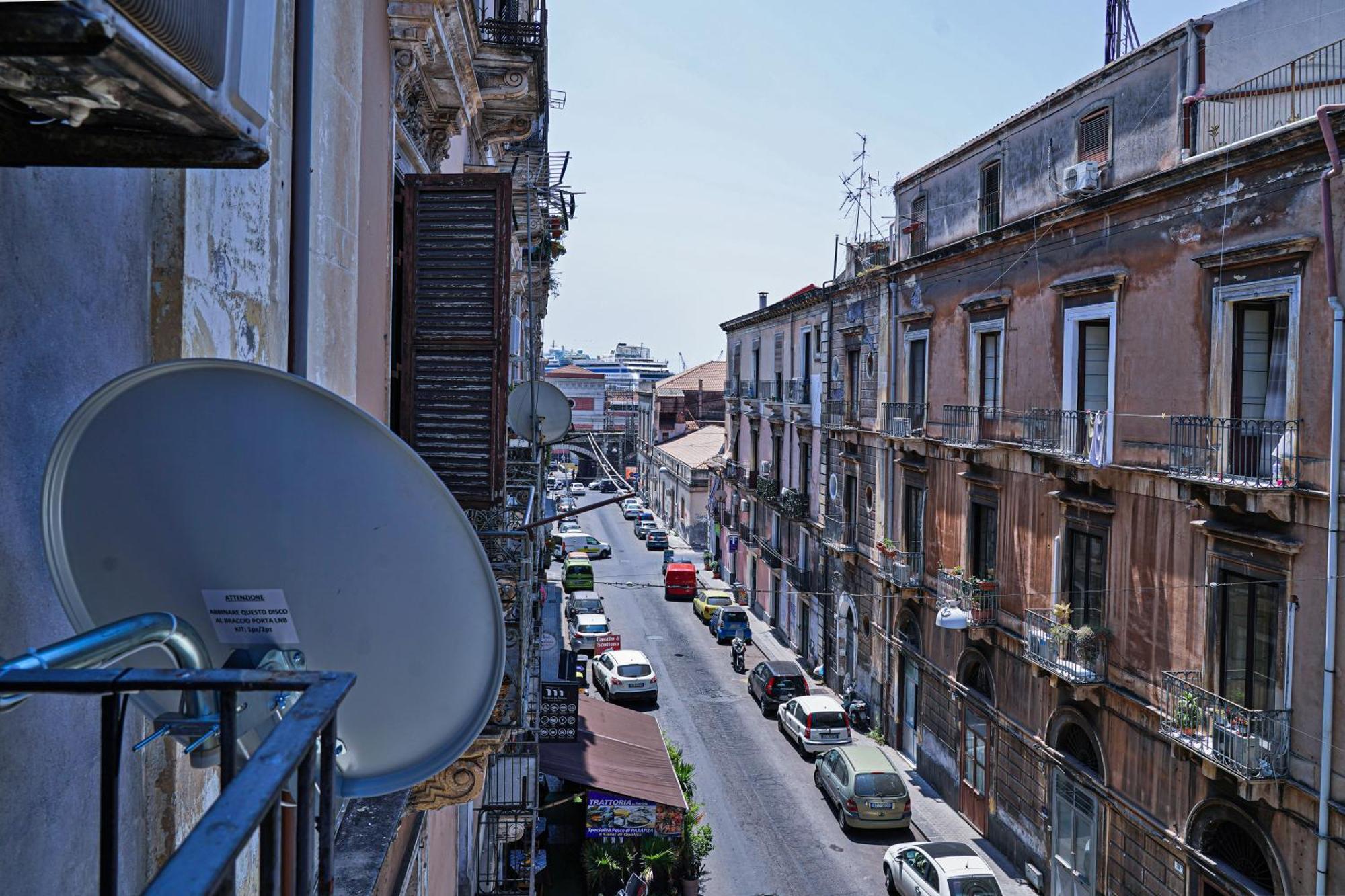 La Petite Suite Catania Bagian luar foto