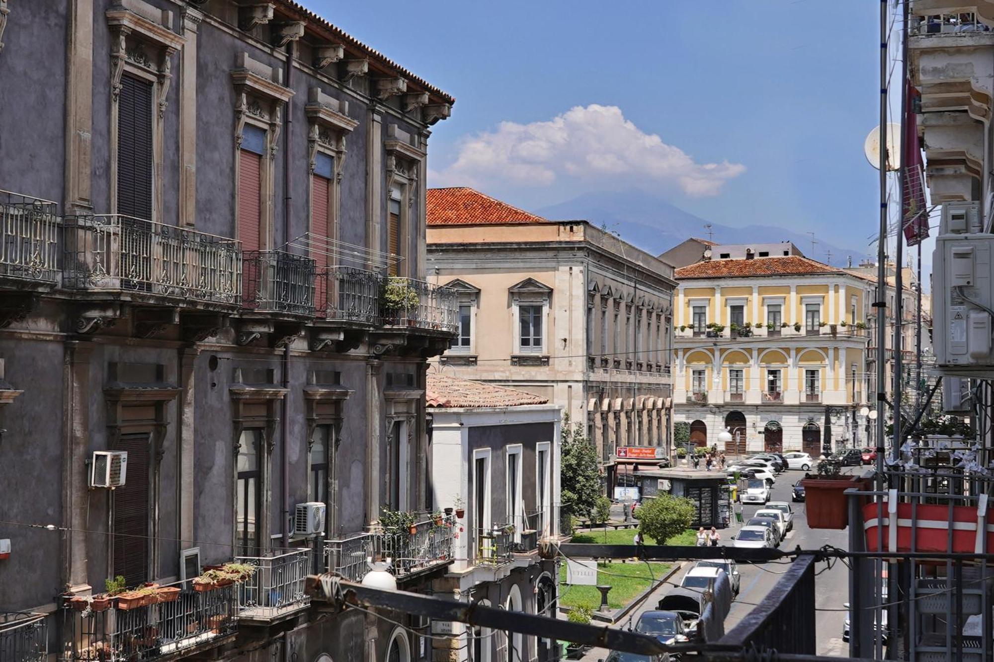 La Petite Suite Catania Bagian luar foto