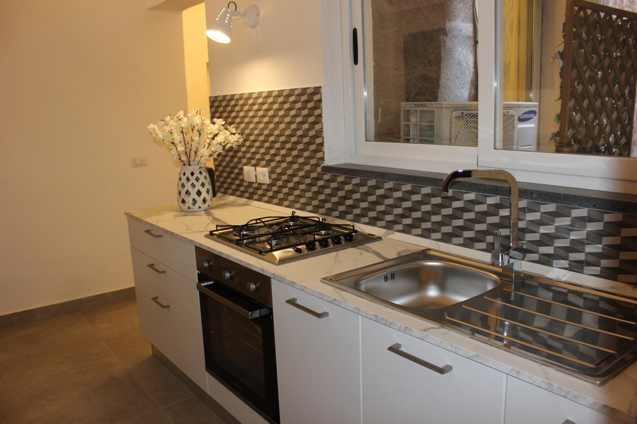 La Petite Suite Catania Bagian luar foto